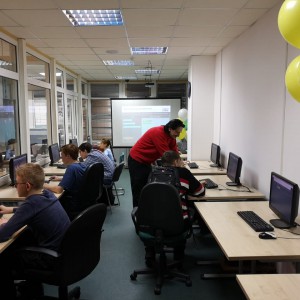 Северный город Норильск приглашает в KIBERone - КИБЕРшкола программирования для детей, компьютерные курсы для школьников, начинающих и подростков - KIBERone г. Москва